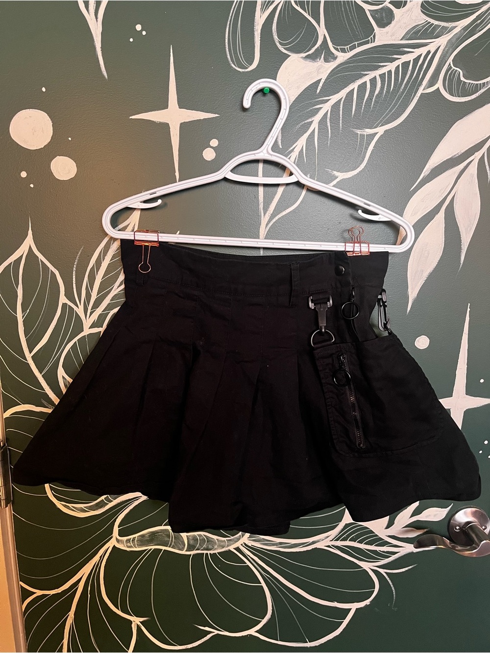 🖤 Current Mood - Black Pleated Mini Skirt with Utility Pocket 🖤